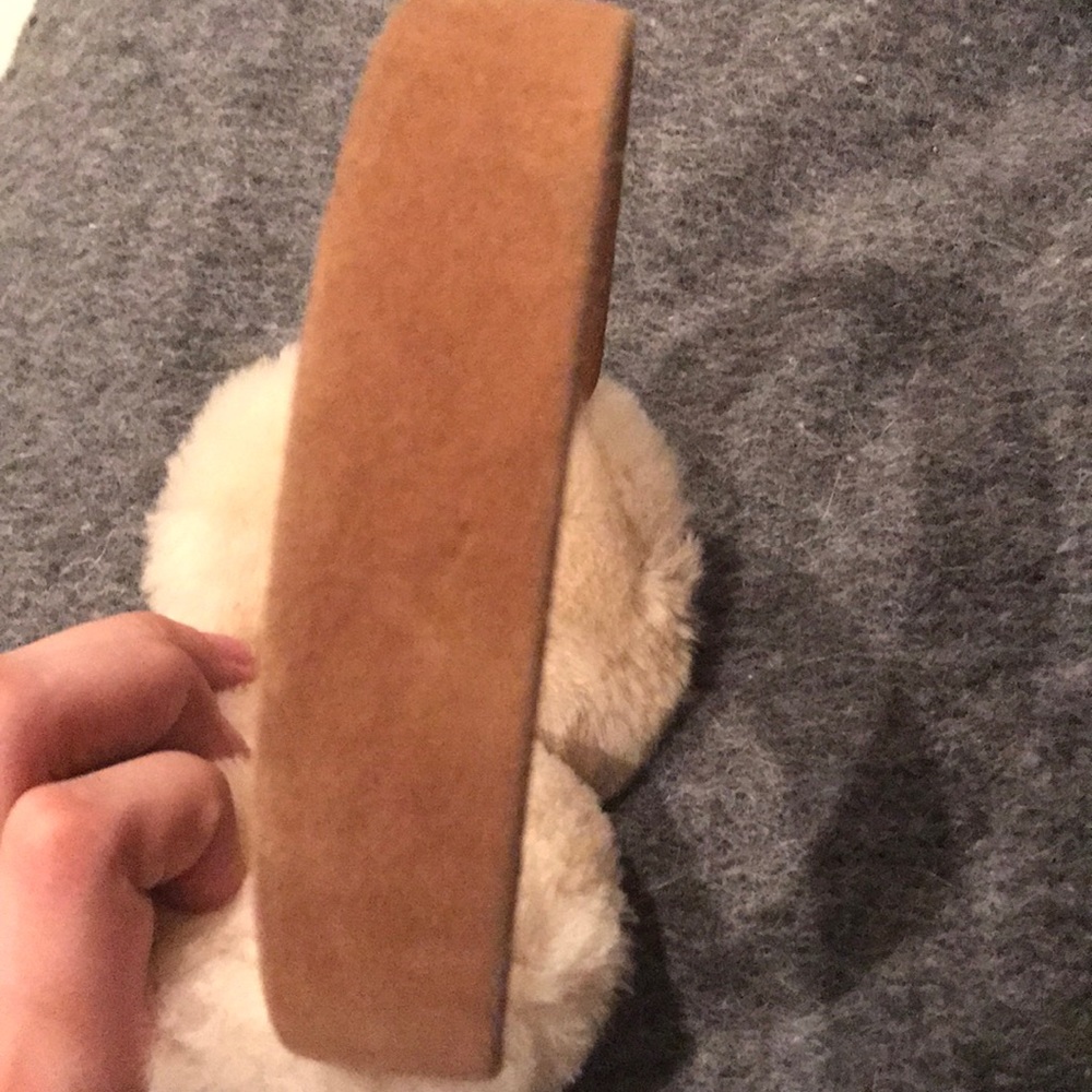 Ugg Earmuffs - image 7